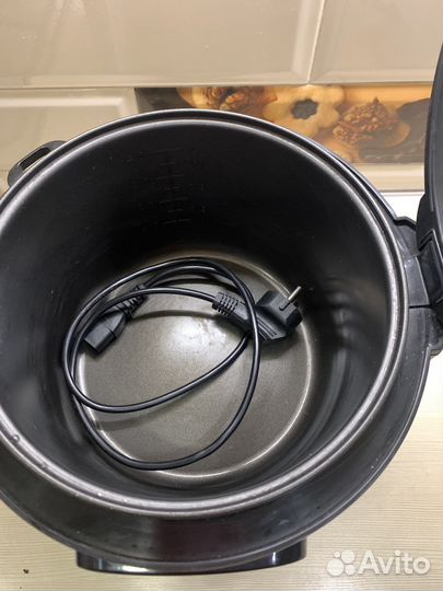 Мультиварка Polaris 0550