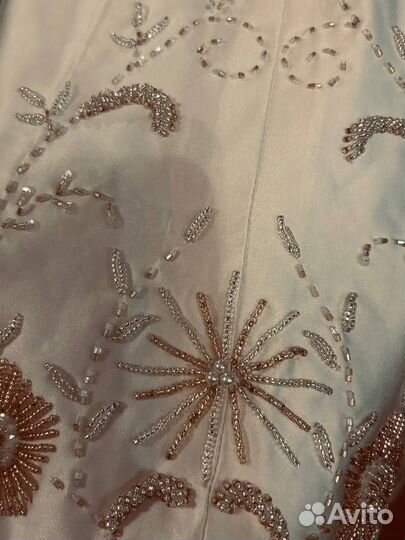 Свадебное платье 42 44 бу