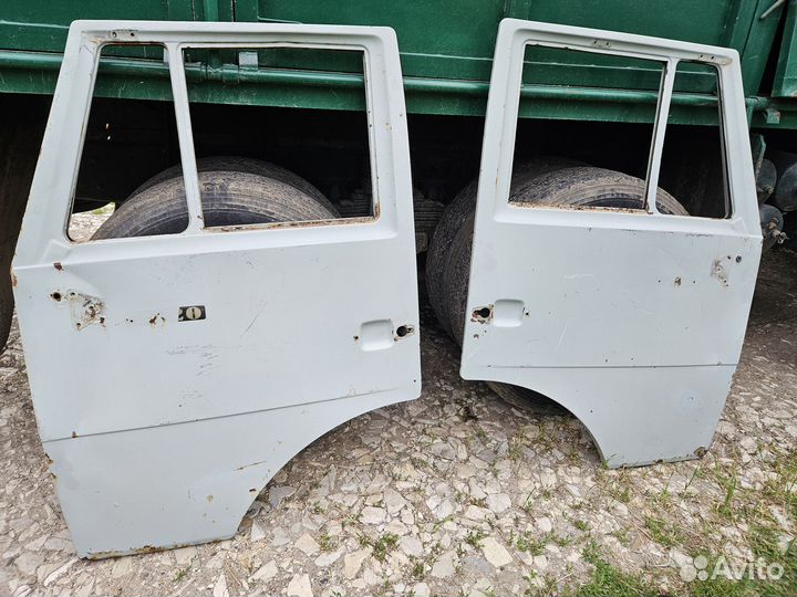 Левая Дверь на камаз