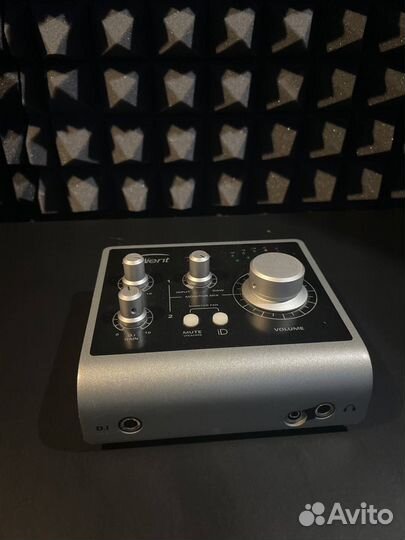 Звуковая карта Audiend Id4
