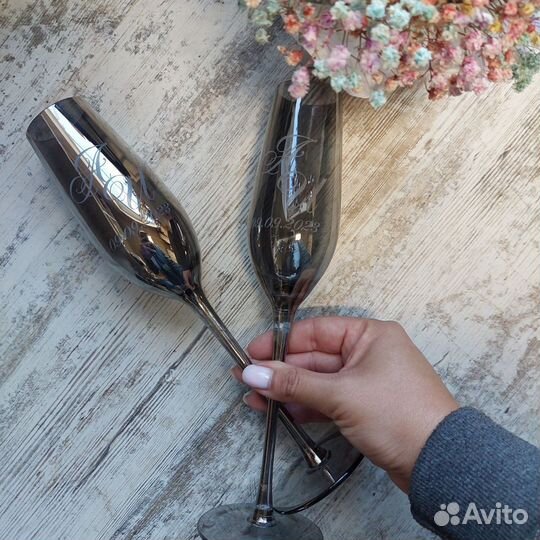 Лучший подарочный набор - Свадебные бокалы