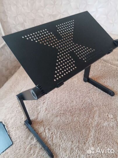 Стол для ноутбука регулируемый