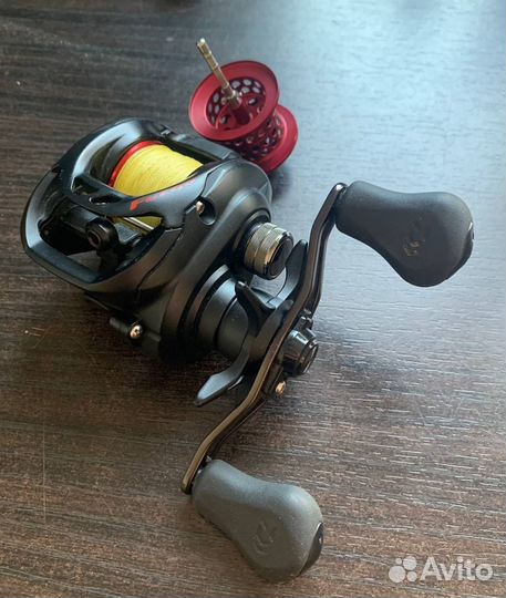 Катушка мультипликаторная Daiwa Fuego CT 103H