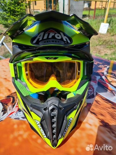 Продаю Мото шлем Airoh