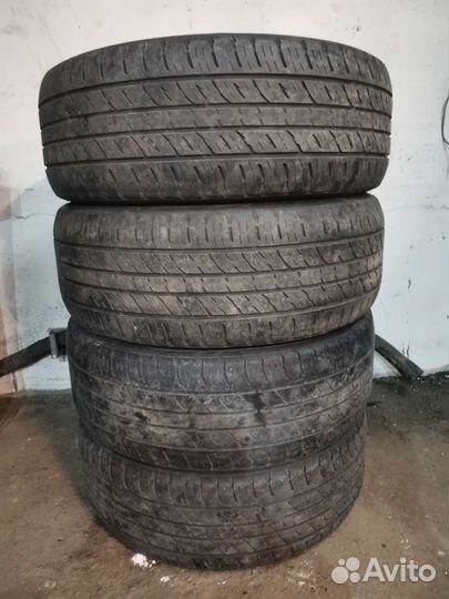 Kumho 722 235/55 R19
