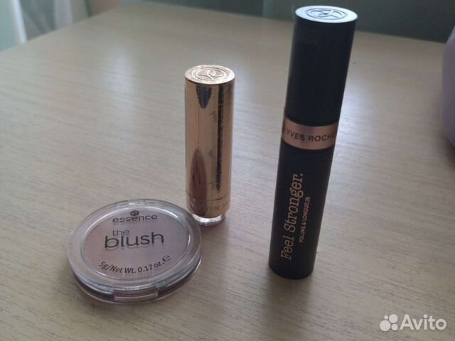 Помада ив роше yves rocher