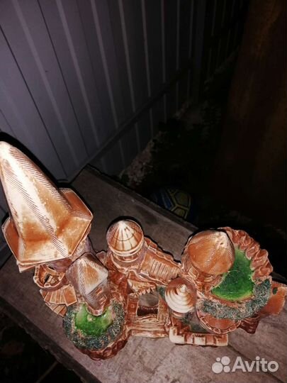 Замок для аквариума