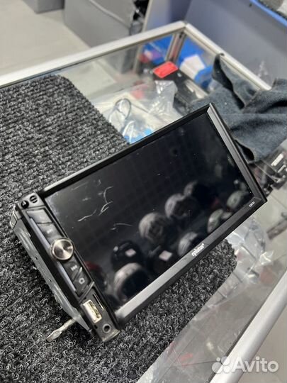 Продам магнитолу Eplutus CA731