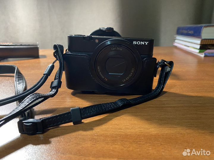 Компактный фотоаппарат sony Cyber Shot DSC RX100