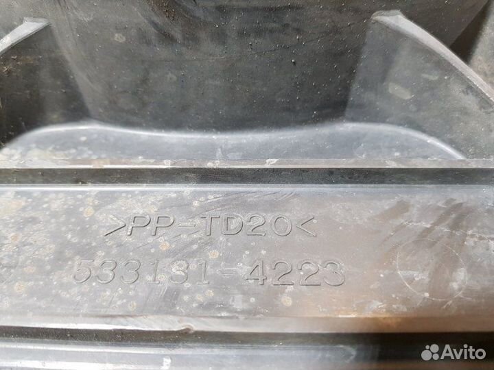 Радиатор кондиционера Nissan Vanette SK82VN F8