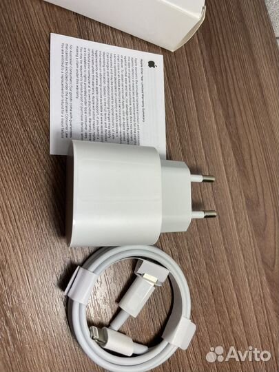 Зарядное устройство Apple 20w