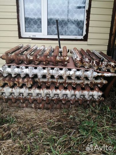 Продам чугунные батареи бу по 10 секций