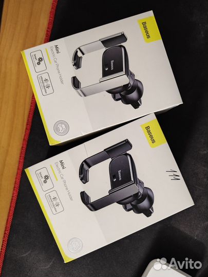 Basus mini - автоматический держатель для телефона