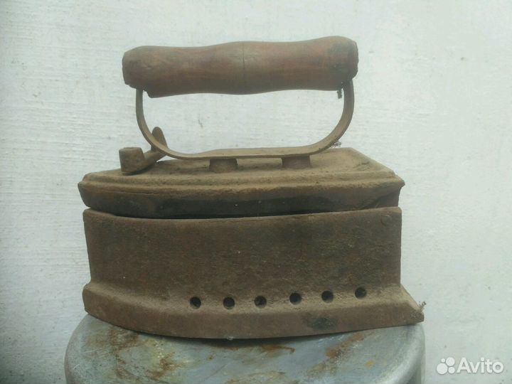 Утюг угольный