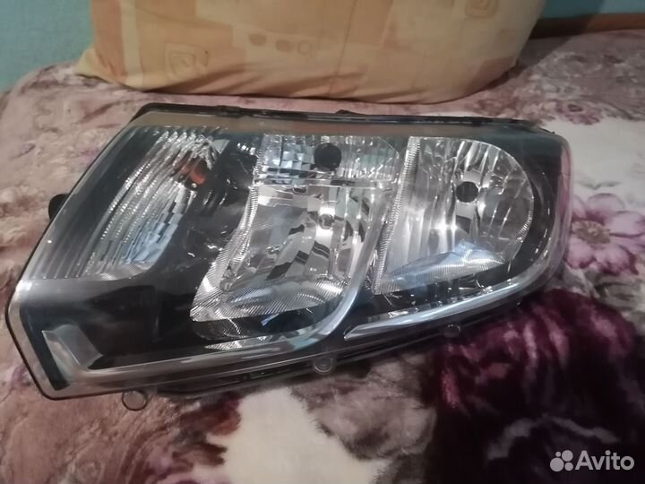 Фара передняя левая на renault logan 2