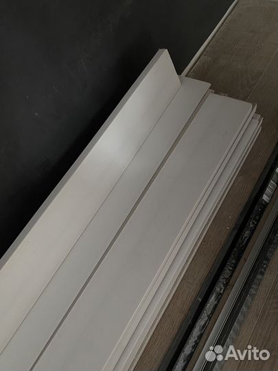 Плинтуса пластик 80мм/13мм/2000мм