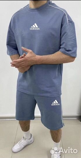 Спортивный костюм adidas