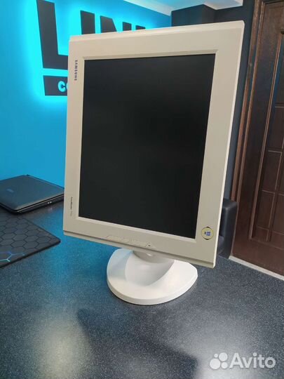 Монитор Samsung 17 дюймов