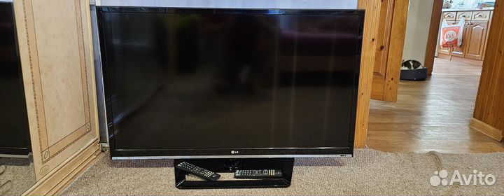 Телевизор LG 42'