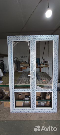 Алюминиевая дверь