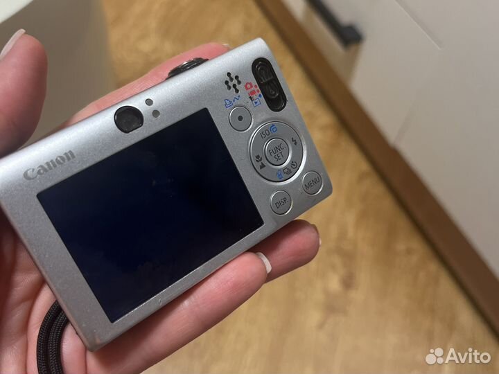 Компактный фотоаппарат canon ixus