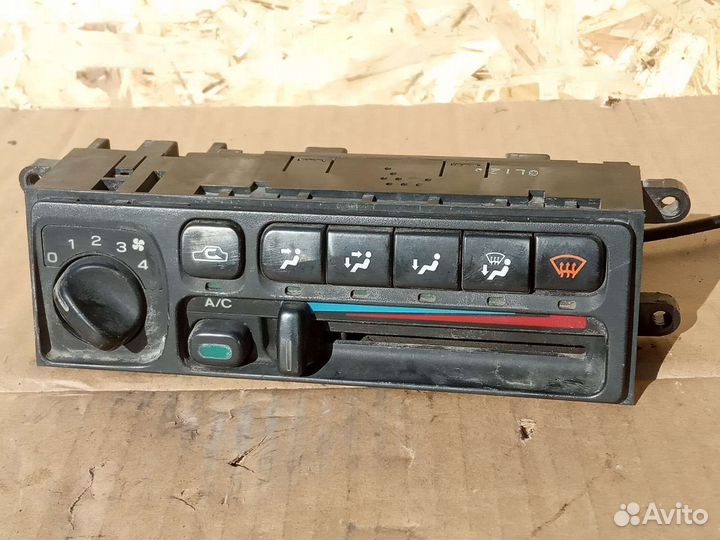 Блок управления отопител Subaru Legacy Outback B11