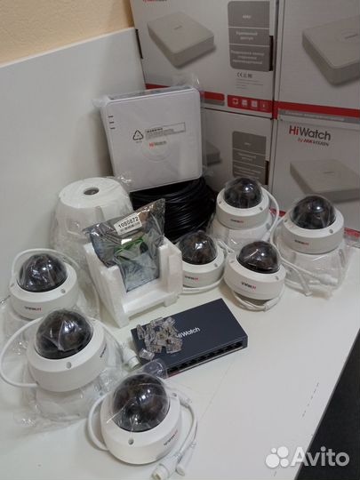 Комплект видеонаблюдения HiWatch 7купольных камер