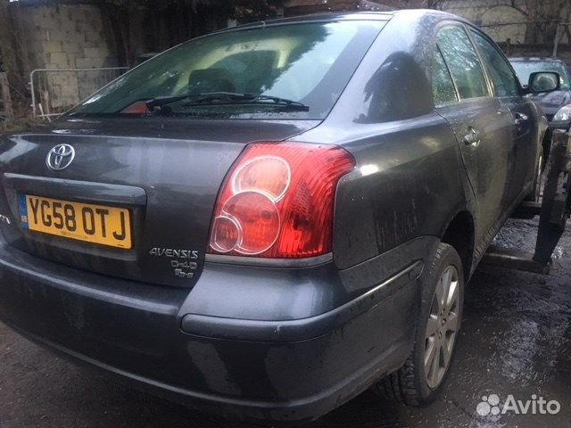 Разбор на запчасти Toyota Avensis 2