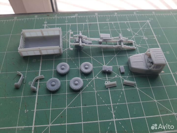 Сборная модель Газ 3308 1/87