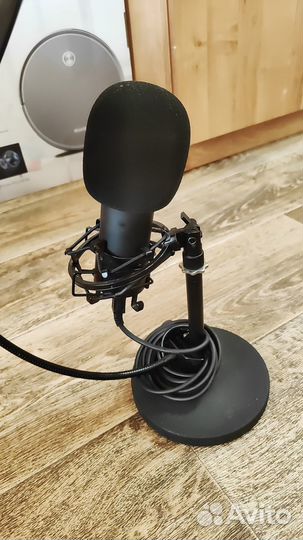 Студийный USB-микрофон Trust GXT 252