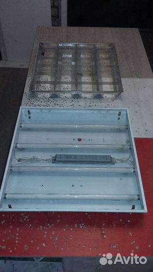 Светильник потолочный встраиваемый