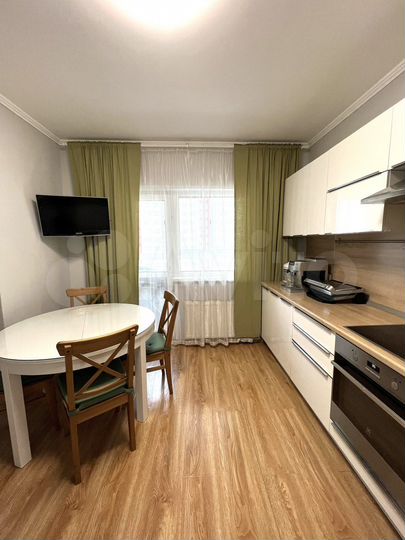 2-к. квартира, 61,5 м², 13/23 эт.