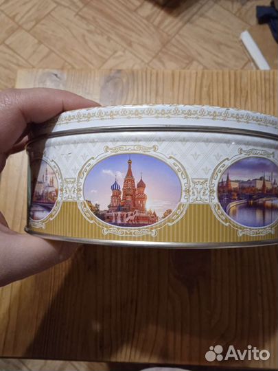 Баночка жестяная