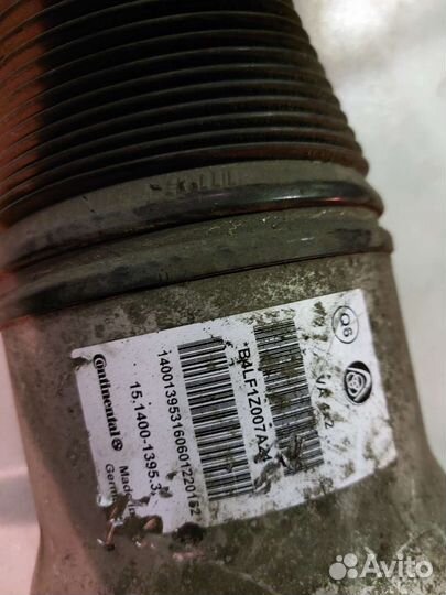 Пневмо амортизатор передний правый Mercedes W222