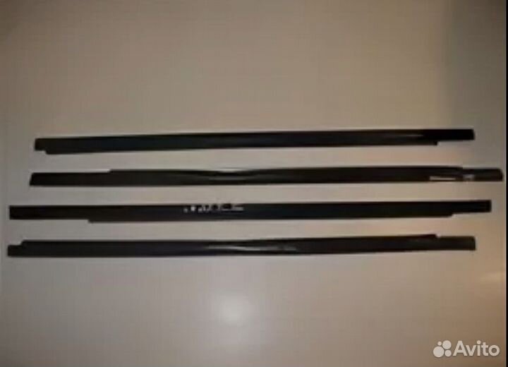 Уплотнитель стекла двери Daewoo Gentra,Lacetti