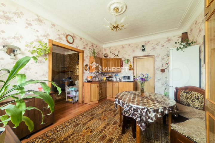 Комната 31,8 м² в 7-к., 2/2 эт.