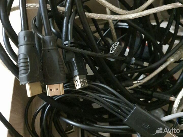 Hdmi кабеля, наушники к сотовым, кабеля итд
