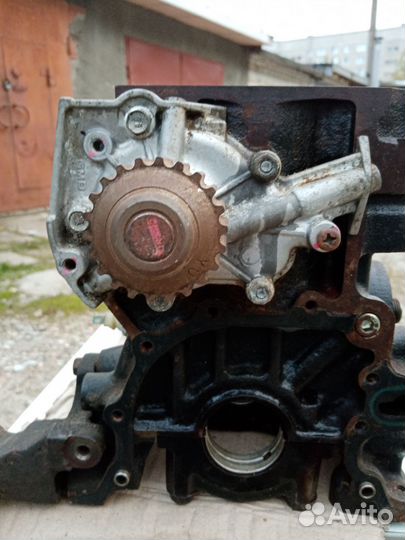 Z12XEP блок двигателя с помпой