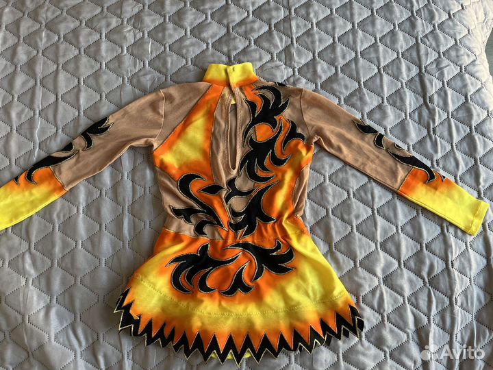 Гимнастический купальник для выступления