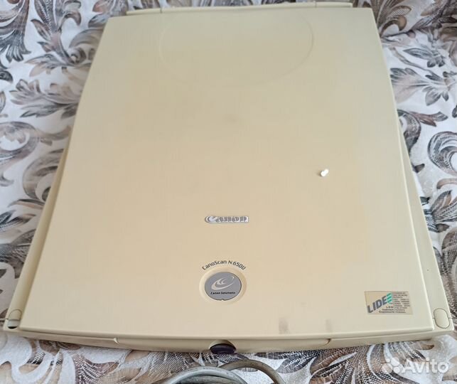 Планшетный сканер CanoScan N650U
