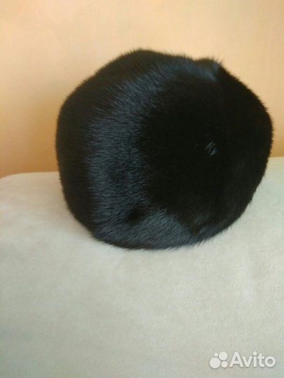Шапки зимние меховые мужские и женская