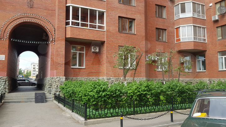 Офис, на ул.Тверитина-Луначарского (155 м²)