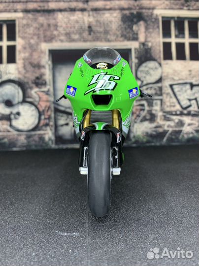 Модель Kawasaki Ninja XR-RR, подарок,коллекция