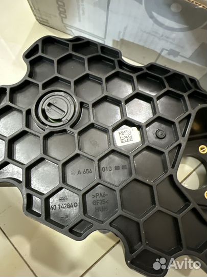 Картер поддон двигателя на mercedes