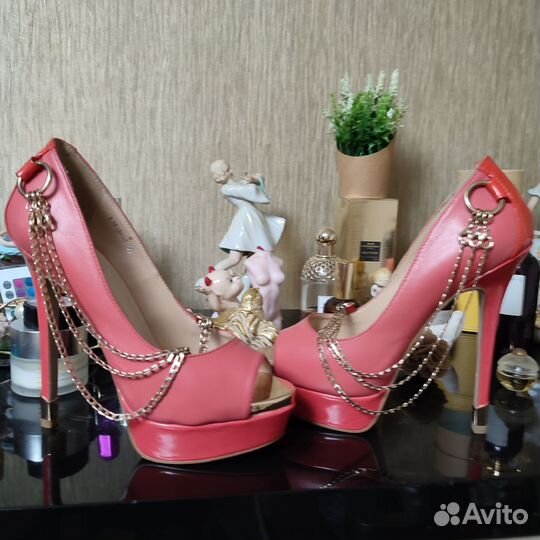 Туфли и клатч