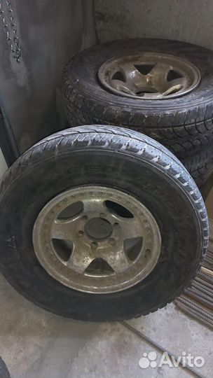 Yokohama Parada PA03 265/65 R16