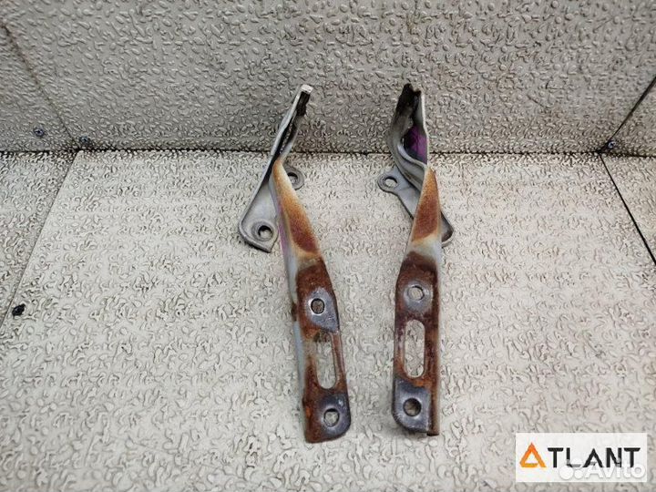 Петля капота honda life