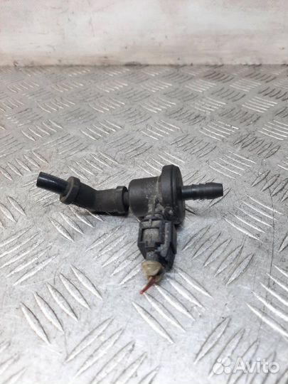 Клапан вентиляции топливного бака Opel Astra