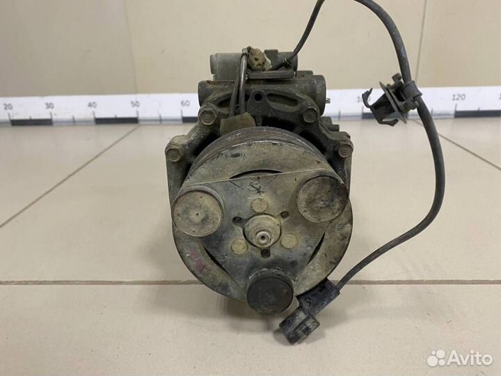 Б/У Компрессор системы кондиционирования MR9581