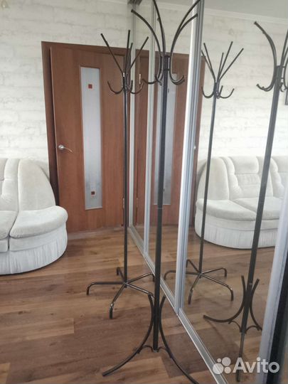 Вешалка напольная